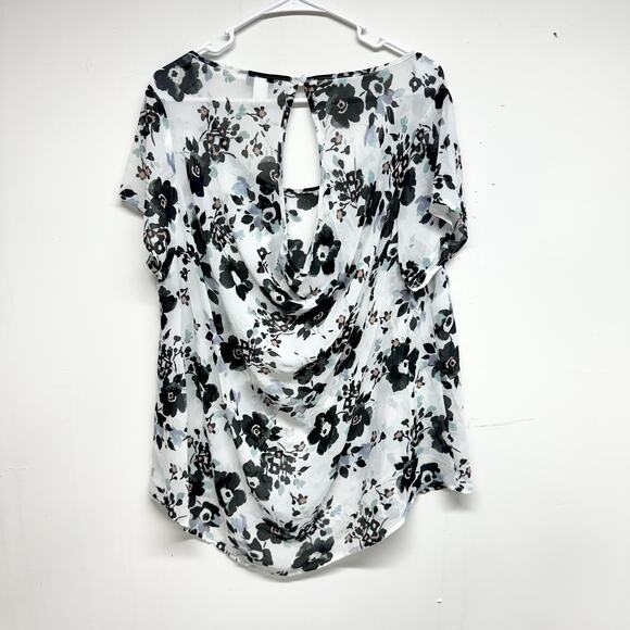 Torrid Womens  White & Black Floral Print Sheer Chiffon Drape Back Blouse Top L - Picture 4 of 4